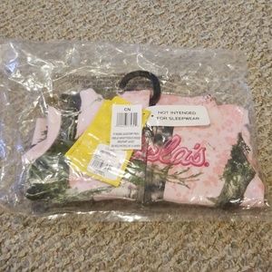 Cabela's 0-3M zip sweatshirt fits like nxt size up